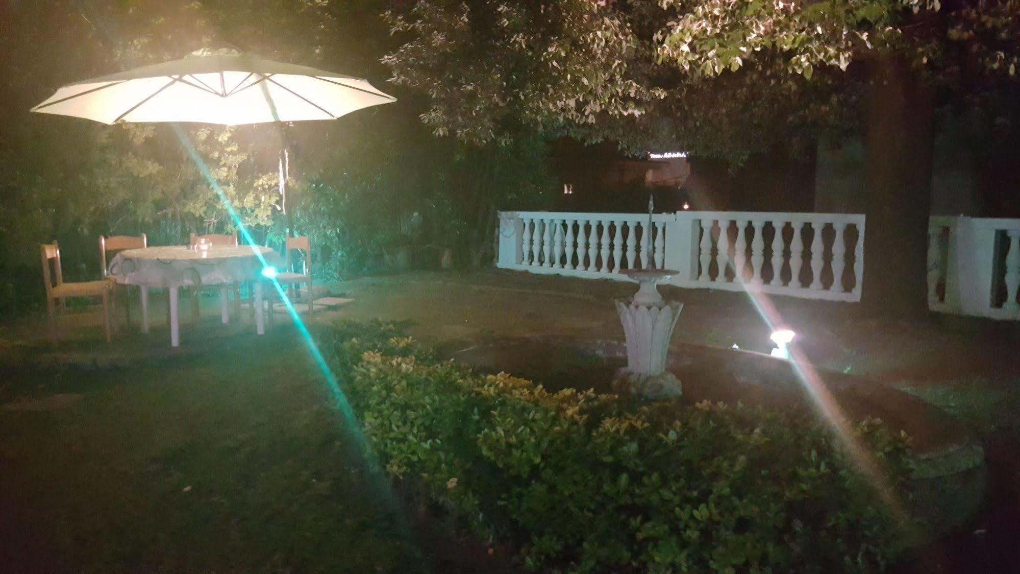 Garden Suite Gênes Extérieur photo